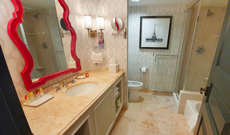 Banheiro da Suíte do Hotel Paris em Las Vegas – Super Viajantes.