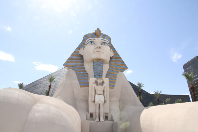 Esfinge do Hotel Luxor em Las Vegas – Fonte: Banco de Imagens.