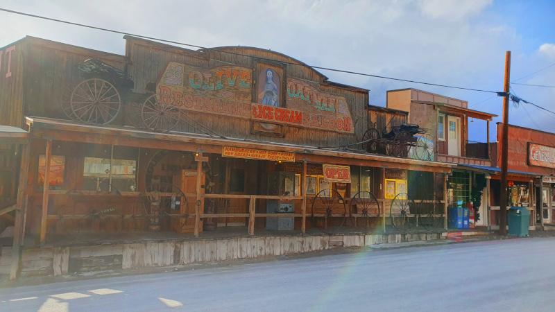 Cidade Oatman no Arizona na Rota 66  – Super Viajantes.