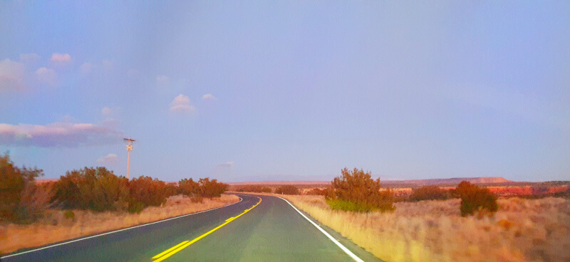 Estrada no estado do Novo México na Rota 66 – Super Viajantes.