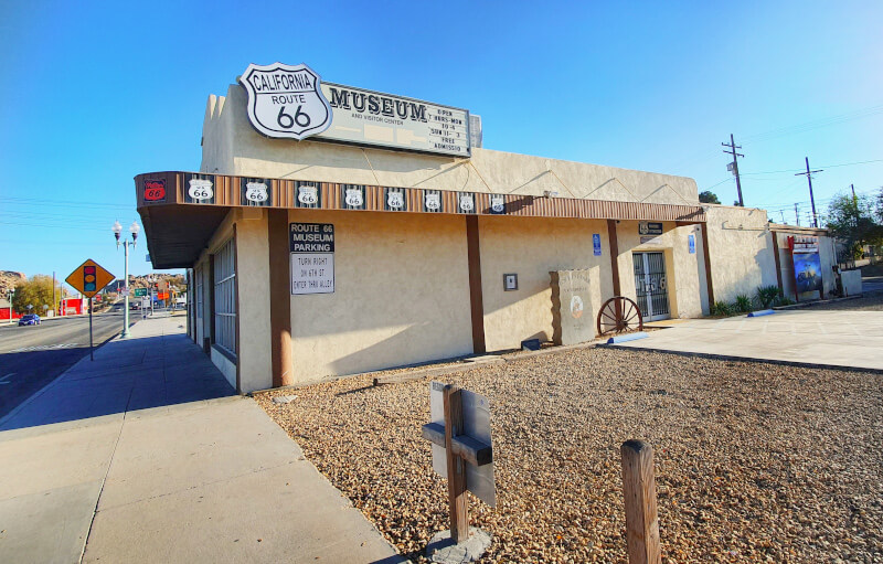 The California Route 66 Museum – Super Viajantes.