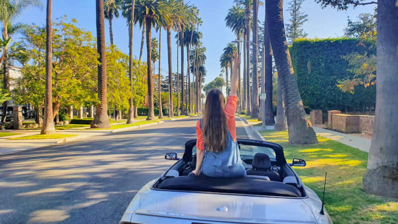 Rua das Palmeiras em Beverly Hills – Super Viajantes. 